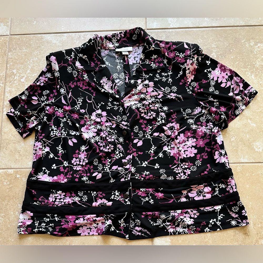 Dress Barn Women’s Black Pink Floral Blouse w/Slight Back Opening - Size 16W